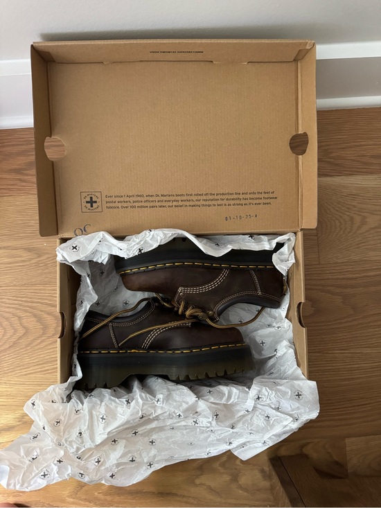 Dr. Martens Shoes - Dr. Martens 8053 ARC CRAZY HORSE LEATHER
PLATFORM CASUAL SHOES